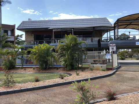 Bribie Waterways Motel - eTourism Australia 15