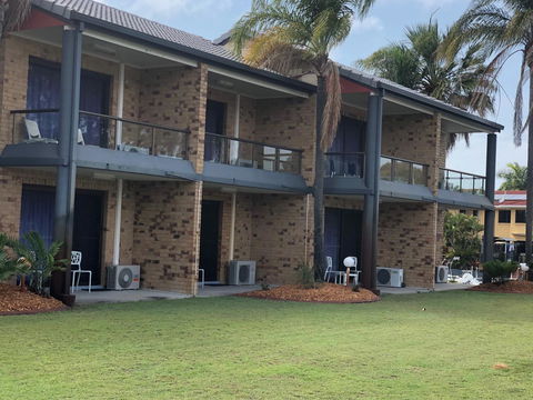 Bribie Waterways Motel - eTourism Australia 8