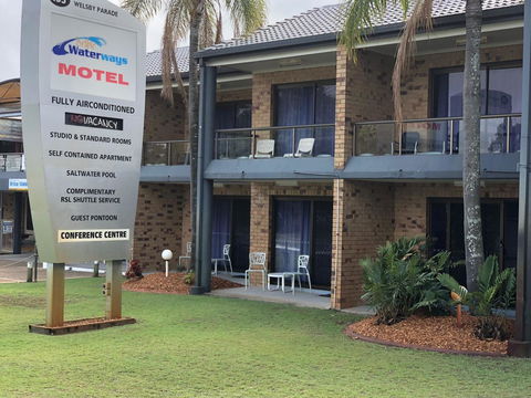Bribie Waterways Motel - eTourism Australia 9