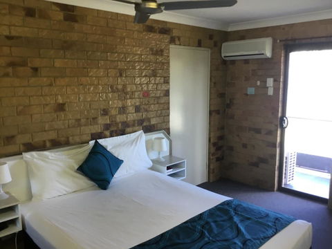 Bribie Waterways Motel - eTourism Australia 16