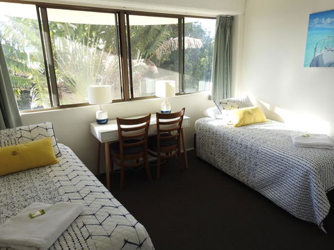 Placid Waters Holiday Apartments - eTourism Australia 11