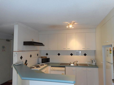 Placid Waters Holiday Apartments - eTourism Australia 12