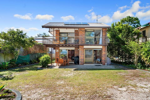 Bribie Beach House - eTourism Australia 4