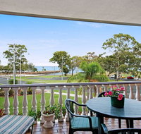 Huge top floor unit across the road....Waterfront - eTourism Australia