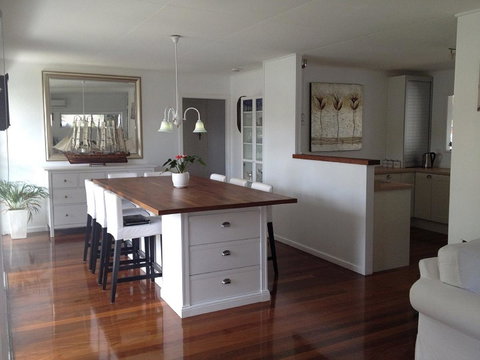 Hampton Cottage- Delightful Cottage Bring Your Dog! - eTourism Australia 5