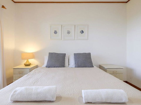 Claytons 1 By Discover Stradbroke - eTourism Australia 25