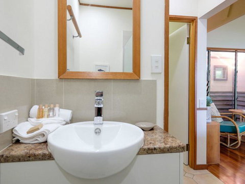 Claytons 1 By Discover Stradbroke - eTourism Australia 10