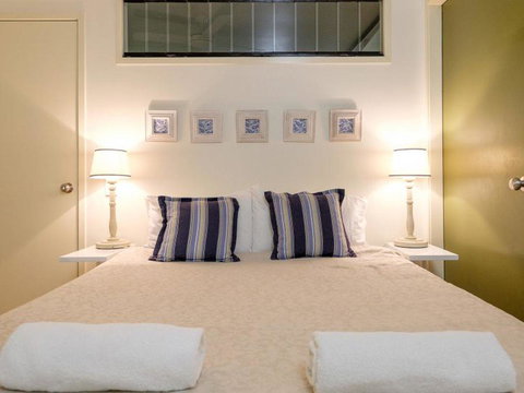 Claytons 1 By Discover Stradbroke - eTourism Australia 23