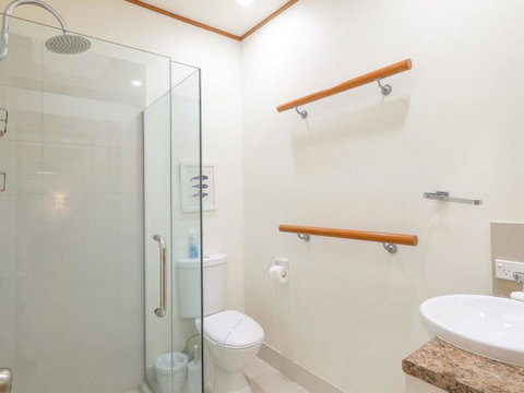 Claytons 1 By Discover Stradbroke - eTourism Australia 22