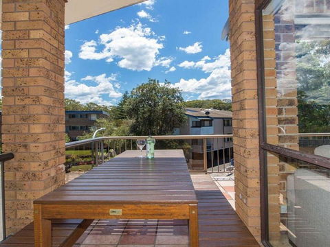 'COLUMBIA VIEWS', 2/9 COLUMBIA CLOSE - AIRCON, WIFI, NETFLIX, VIEWS & BOAT PARKING - eTourism Australia 2