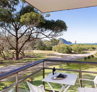 1 'Intrepid' 3 Intrepid Close - Amazing views of Shoal Bay only 100m from the Beach - eTourism Australia