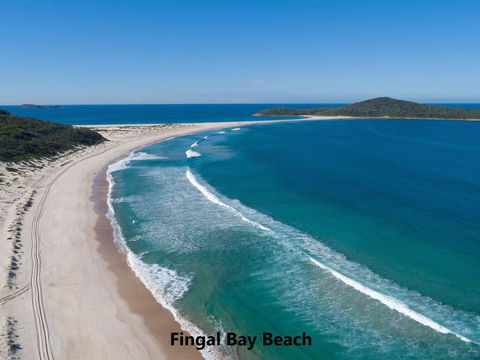 10 Garuwa Street - Fabulous Fingal - eTourism Australia 3