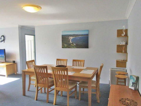 11 'Silvana Court', 26 Ajax Avenue - Close To The Water And Clubs - eTourism Australia 3