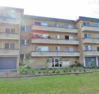 11 'Silvana Court' 26 Ajax Avenue - close to the water and clubs - eTourism Australia