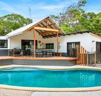11 Naiad Court - Rainbow Shores Fantastic Family Retreat Swimming Pool 200m to beach Free Wi-Fi - eTourism Australia