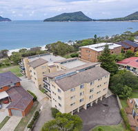 12 'The Helm' 22 Voyager Close - unit in Little Beach with direct access to Shoal Bay Beach - eTourism Australia