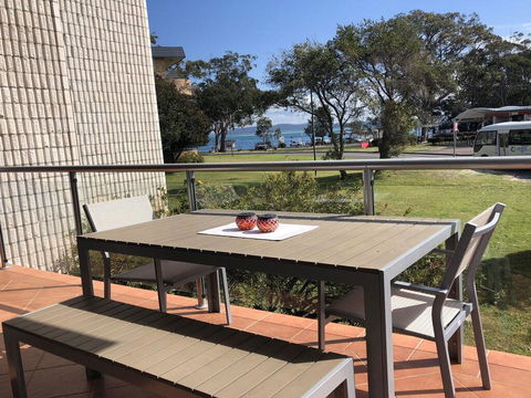 2 'Villa Ellisa', 8-10 Columbia Cl - Beautiful Water Views & Directly Across To Little Beach - eTourism Australia 0
