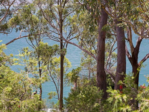 2 'Westpoint', 2 Thurlow Avenue - Ground Floor, Linen Supplied, Views - eTourism Australia 2