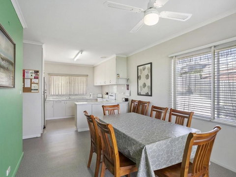 Coffey Court Cottage 2 - eTourism Australia 2