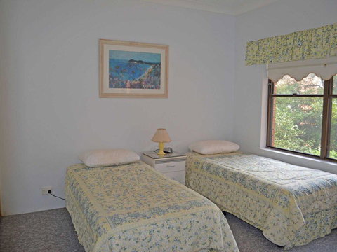 3 'Sailfish' 46 Magnus Street - eTourism Australia 3