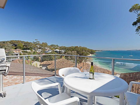 3 'Sebastapol' 66 Thurlow Avenue - Gorgeous Unit Overlooking Dutchies Beach - eTourism Australia 0