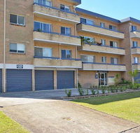 3 'Silvana Court' 26 Ajax Avenue - neat unit with air conditioning - eTourism Australia