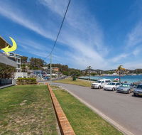 3 'Sunset' 11 Victoria Parade - stunning unit right across from the water - eTourism Australia