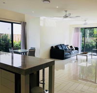 3 Bedroom Executive Luxury Beachside Townhouse - eTourism Australia