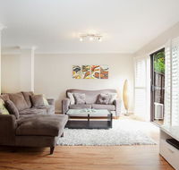 3-Bed Home with BBQ Patio near Parks and Playgrounds - eTourism Australia