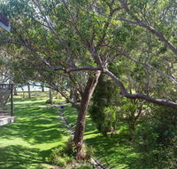 36 'Bay Parklands' 2 Gowrie Avenue - close to the water with pool  spa  tennis court - eTourism Australia