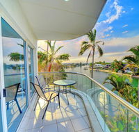 3br Broadbeach Lakefront Apartment - eTourism Australia