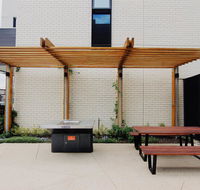 4 free paking 4Bed3Bath Deluxe townhouse