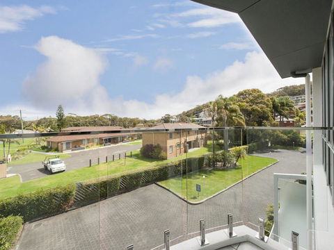9 Cirrus @ Fingal Bay - eTourism Australia 3