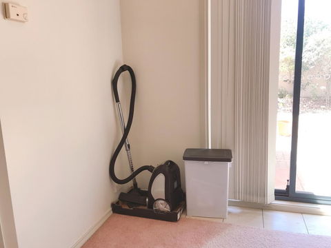 A Clean Private Room, Bruce - eTourism Australia 1