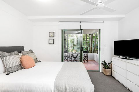 A PERFECT STAY - Apartment 2 Surfside - eTourism Australia 2