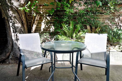 A Quaint Darlinghurst Cottage - eTourism Australia 3