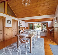 Abrahams On Bank - eTourism Australia