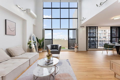 Epic CBD City View 3BR Penthouse Walk To Station&shopping Centre - eTourism Australia 2