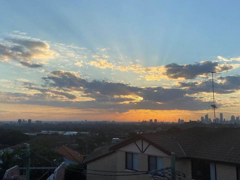 Fab Penthouse Near Bondi / Bronte, Shops & Bars - eTourism Australia 2