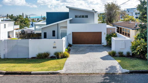 GEORGE8- THE ULTIMATE, FAMILY BEACH HOUSE! - eTourism Australia 0