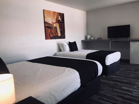 Guiding Star Motel & Hotel - eTourism Australia 4