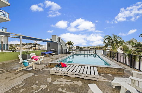 Adventurers Backpackers - eTourism Australia 0