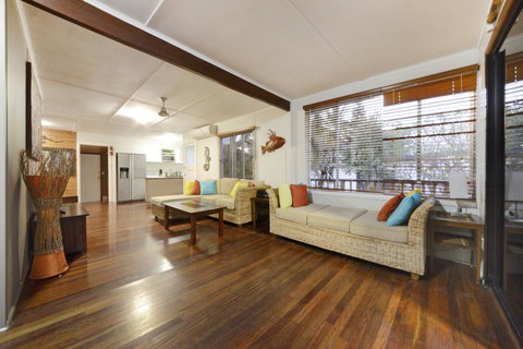 Airlie Getaway - Airlie Beach - eTourism Australia 3