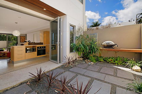 Alamode Apartments - eTourism Australia 0