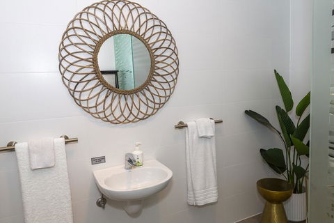 Amazing Grace - eTourism Australia 2