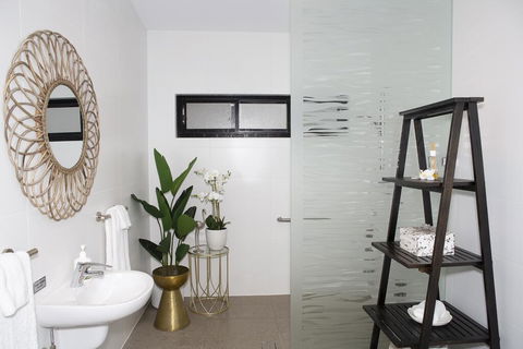 Amazing Grace - eTourism Australia 1