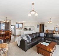 AMBIENCE BY THE SEA - eTourism Australia