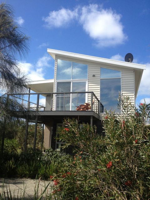 Anchors Beach House - eTourism Australia 3
