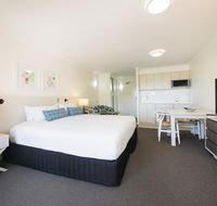 Apartments  2 Landsborough - eTourism Australia