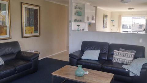 Apollo Luxury Apartments - eTourism Australia 3